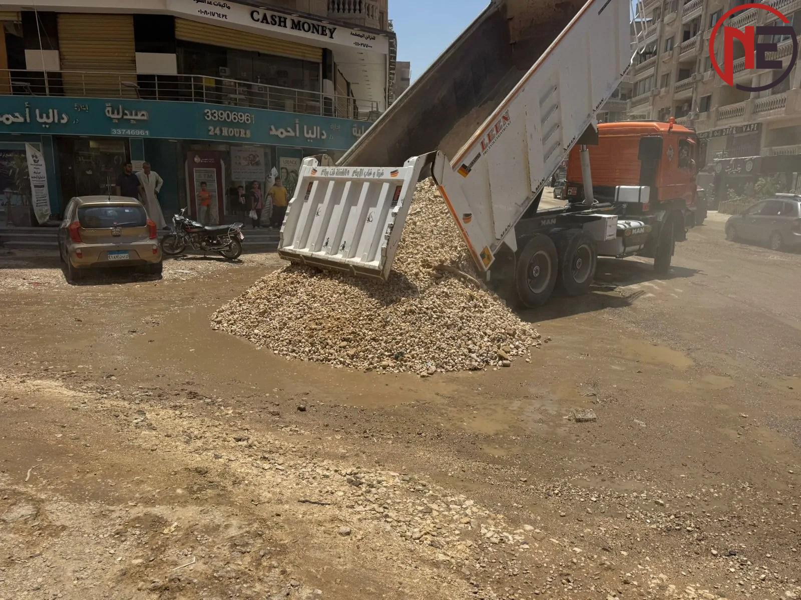 محافظة الجيزة تُنهي أزمة كسر مفاجئ بخط مياه في هضبة الأهرامات وتستأنف الضخ تدريجيًا