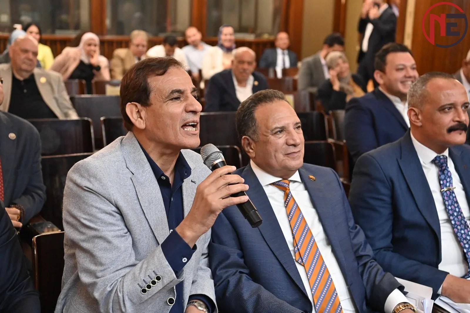 عبد العليم داوود يطالب بالنظام الفردي أو القائمة النسبية.. ونواب: تصريحاته تتناقض مع رأي «الوفد»