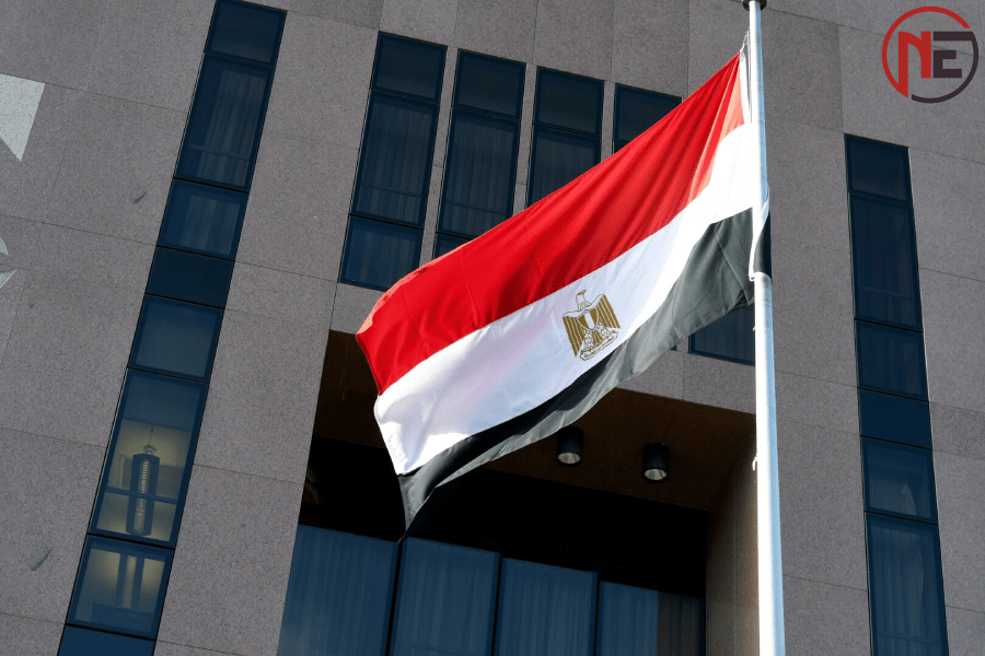 مصر تعبر عن قلقها من تطورات الأوضاع في ليبيا.. وتُطالب مواطنيها بالتزام منازلهم وتوخي الحذر.