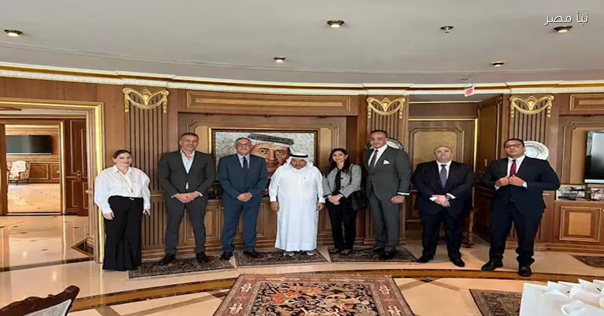 السوق يفوق.. رئيس هيئة الاستثمار يلتقي رئيس رابطة رجال الأعمال القطريين