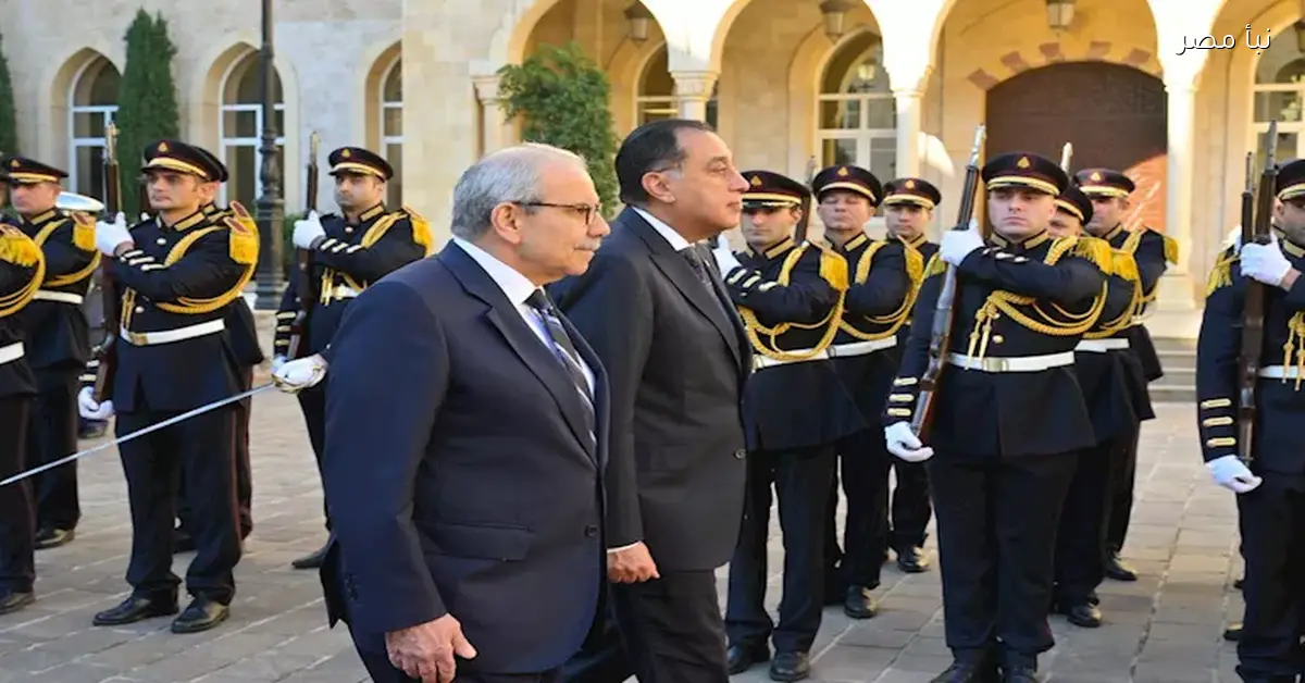 استقبال رسمي لرئيس الوزراء لدى وصوله بيروت