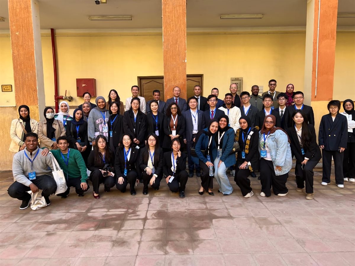 المدرسة الشتوية بالتعاون بين جامعة الأقصر والصين 