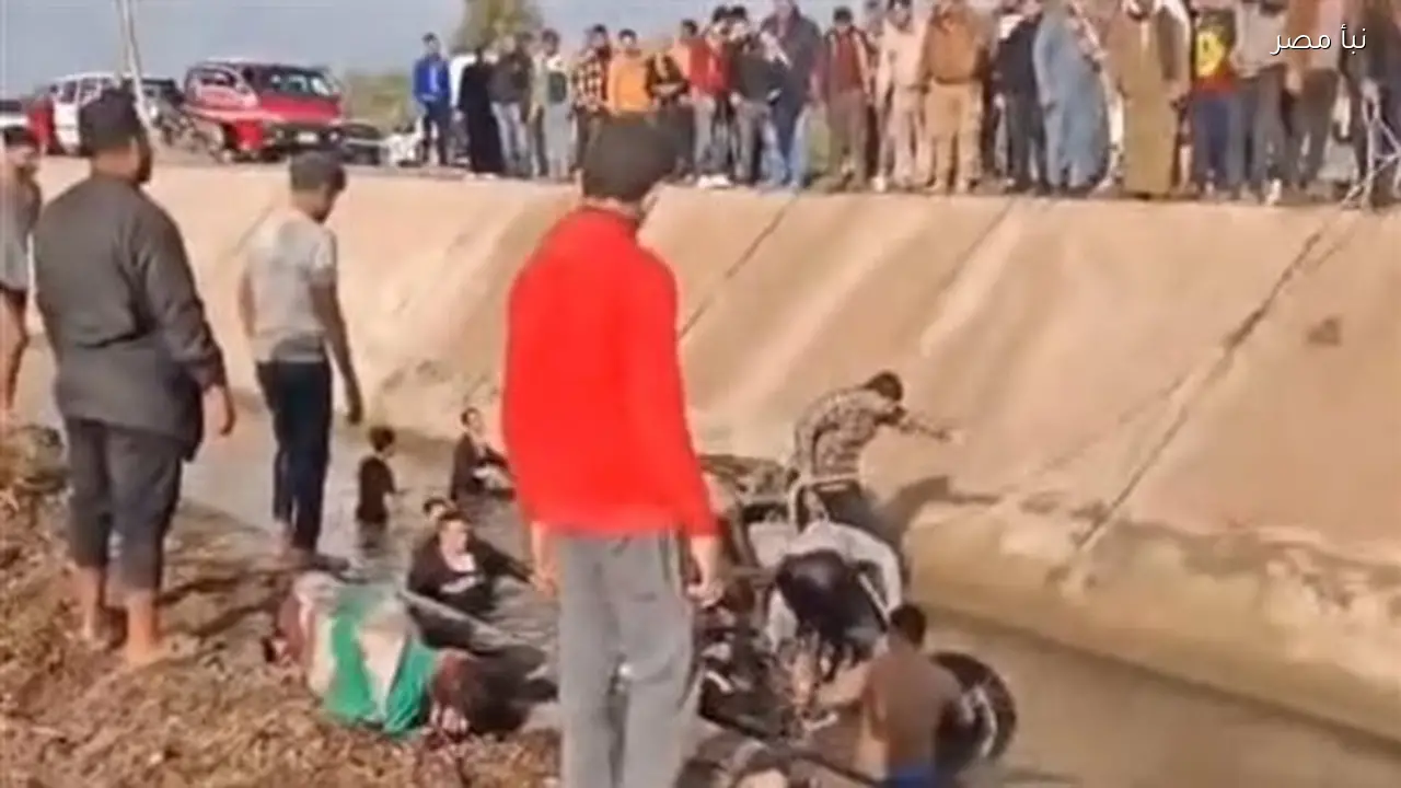 إصابة أربعة أشخاص في انقلاب سيارة ملاكي داخل ترعة على طريق المحلة زفتى في الغربية