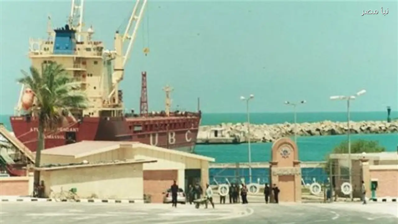 إغلاق ميناء العريش البحري نتيجة سوء الأحوال الجوية