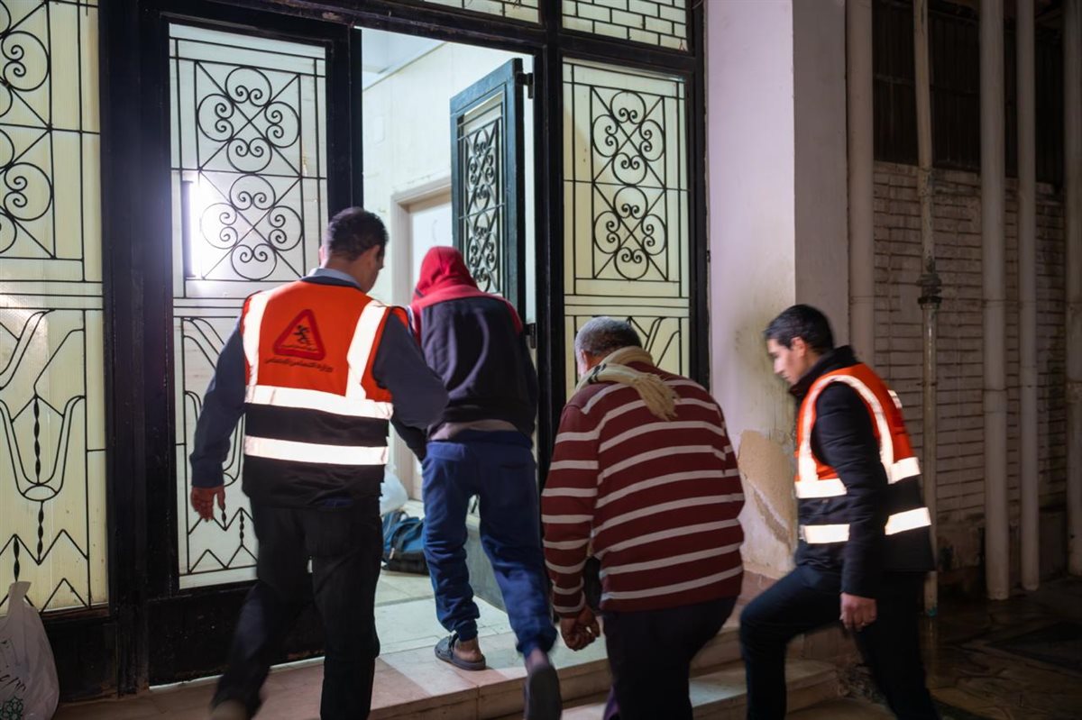 التضامن تكثف الحملات الليلية لإنقاذ مواطنين بلا مأوى.. ونقل ثلاث حالات بمنطقة مصر الجديدة لمجمع رعاية