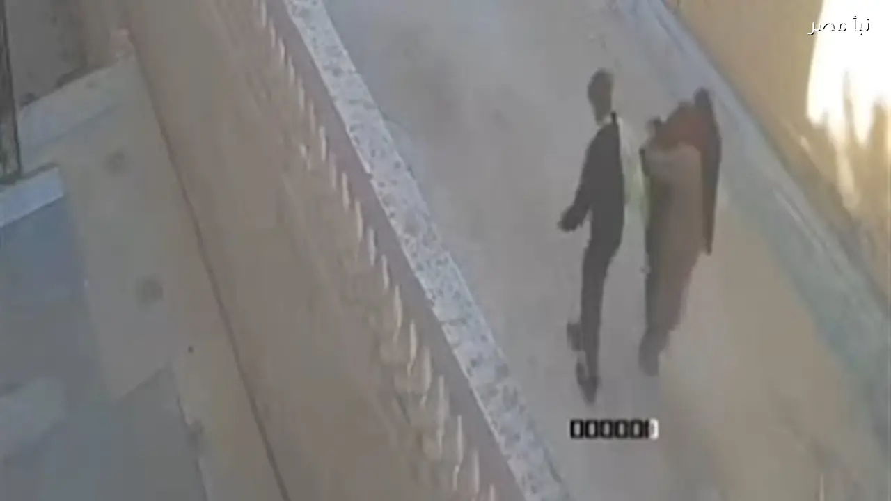 القبض على سيدة وابنها بتهمة سرقة ثلاثة ملايين جنيه ومشغولات ذهبية في مطروح