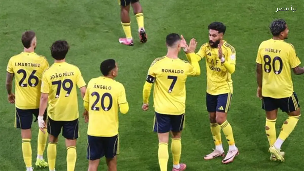 النصر يواجه الهلال في قمة دوري روشن السعودي غدًا