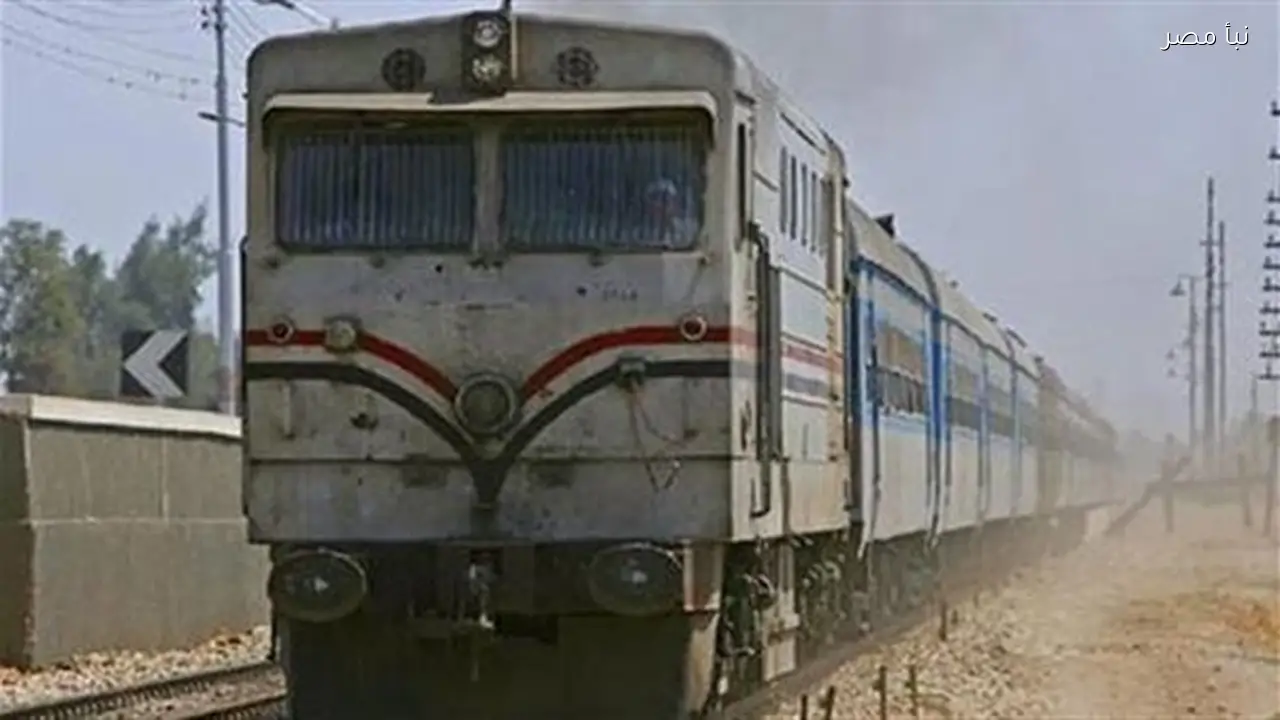 بتر ذراع سيدة إثر حادث تصادم مع قطار في قنا وحالتها خطيرة