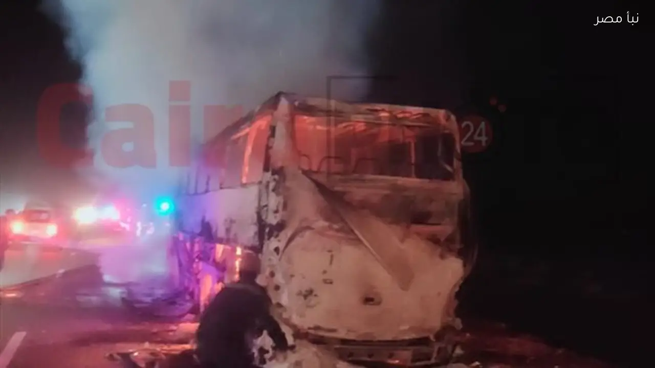 حريق أتوبيس في قنا يؤثر على 60 راكبًا قادمين من القاهرة إلى الأقصر وننشر أول الصور