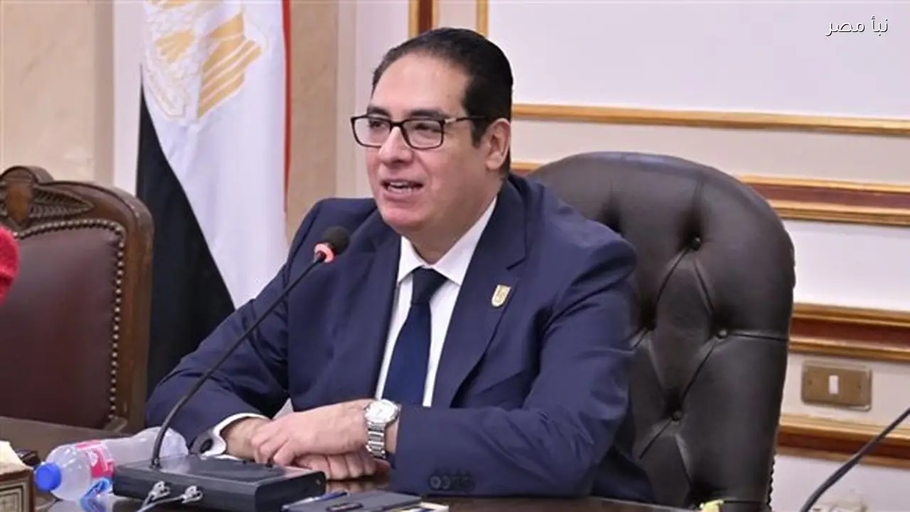 رئيس جامعة القاهرة يعلن صرف مكافأة إجادة للعاملين والهيئة المعاونة بعد امتحانات منتصف العام بقيمة 2000 جنيه