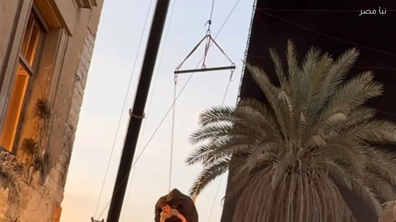 صاحب زي الشبح يكشف تفاصيل تجربته في مشهد تمثيلي بفيديو كليب ويؤكد أنه لم يشعر بالخوف