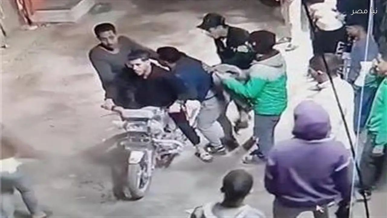 ضبط عاطلين بتهمة التعدي على شاب وإطلاق أعيرة نارية في شبرا الخيمة