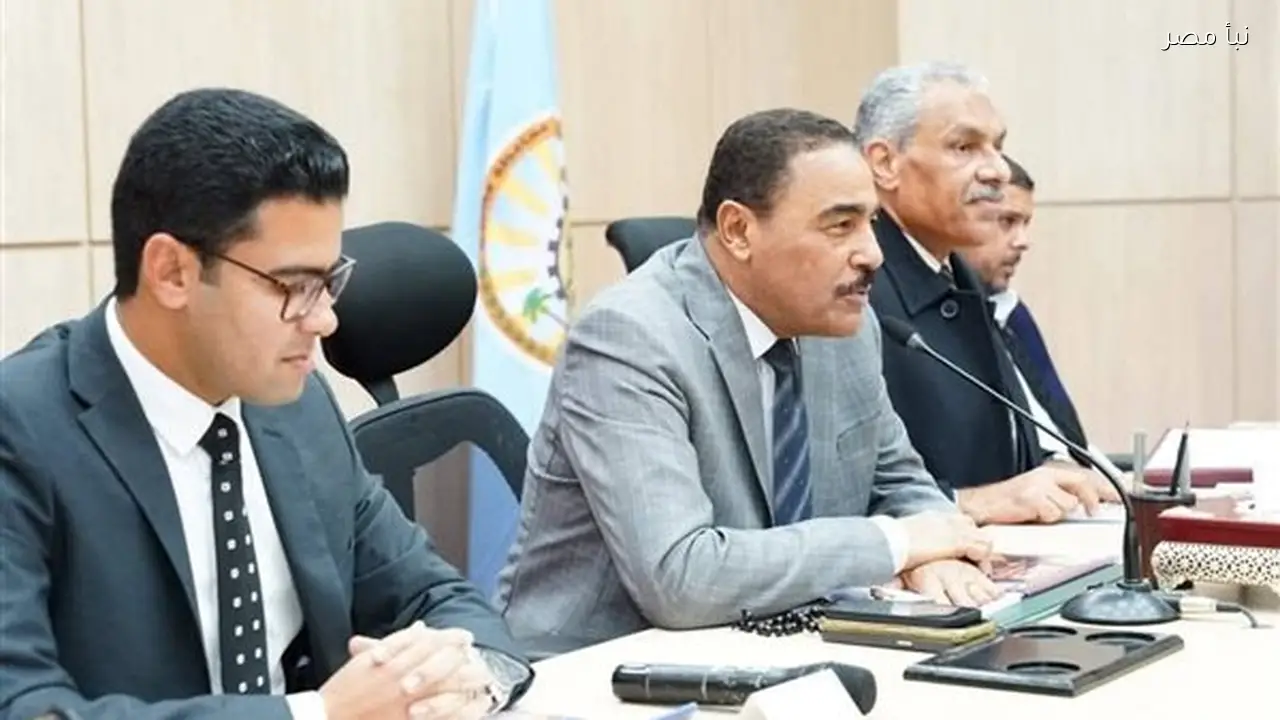 محافظ مطروح يعلن تخصيص 9990 مترًا مربعًا لإقامة وحدة مرور نموذجية في مدينة الحمام