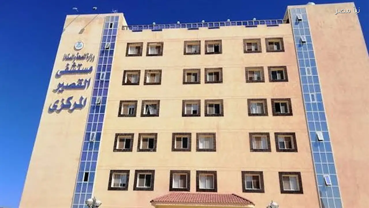 مصرع ثلاثة أشخاص وإصابة أربعة عشر آخرين في حادث تصادم ميكروباص مع سيارة نقل جنوب البحر الأحمر