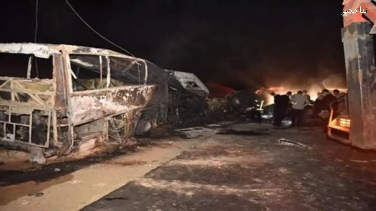 نجاة 60 راكبًا من حريق أتوبيس على طريق قنا سوهاج بفضل العناية الإلهية