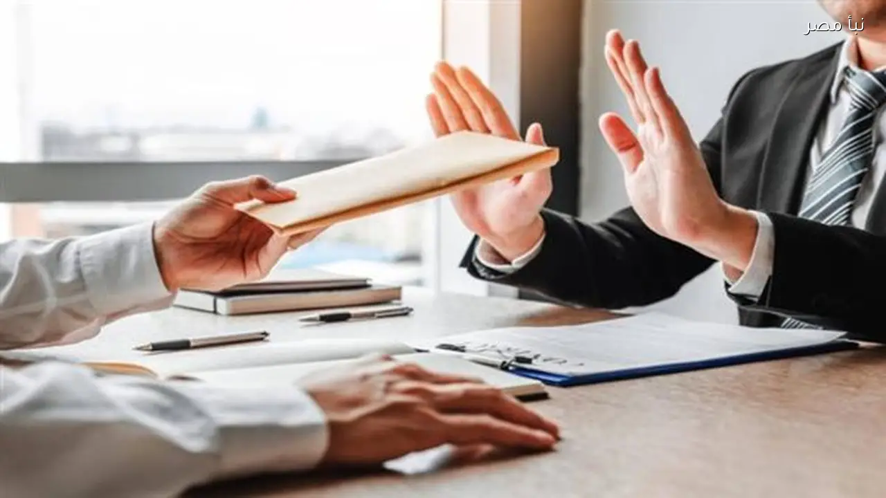 جدل واسع بعد رفض عضوية شاب في نادٍ شهير بسبب وضعه الاجتماعي