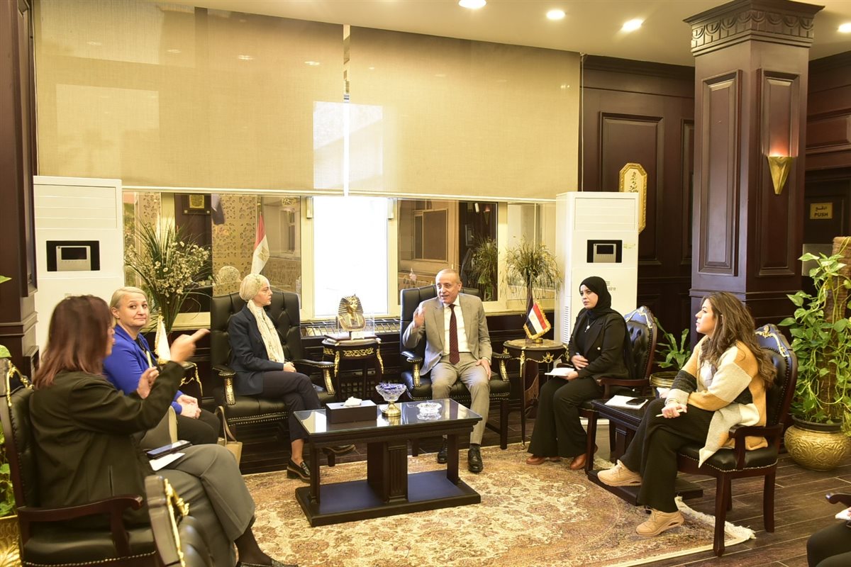 محافظ الأقصر يستقبل ممثلي الاتحاد الأوربي 