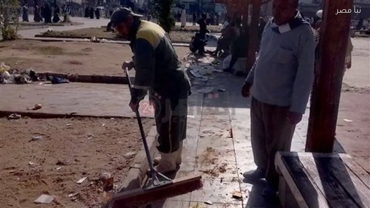 رفع ثلاثة أطنان من المخلفات من ساحة أبو الحجاج بالأقصر بعد انتهاء المولد