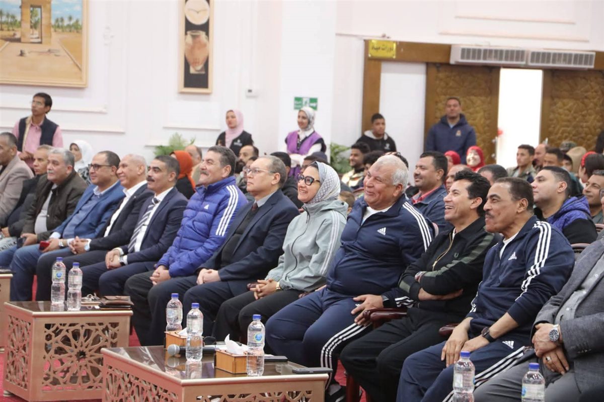 جانب من مشاركة وزير الشباب في الندوة التثقيفية