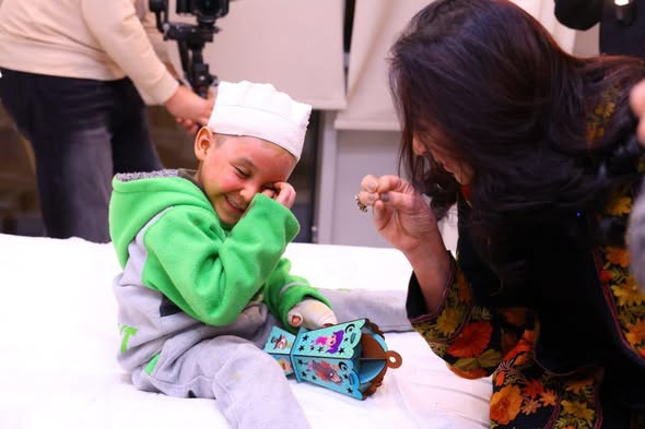 وزيرة التضامن تتفقد مستشفى أهل مصر لعلاج الحروق بالقاهرة الجديدة بحضور هبة السويدي والفنانة ماجدة الرومي