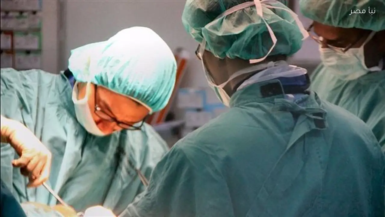 طبيب نساء وتوليد يطالب بموافقة قانونية لتشخيص فتاة بمتلازمة نادرة تستدعي زراعة رحم بعد الولادة بدون رحم