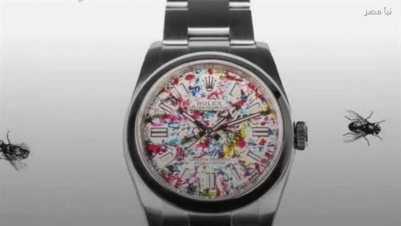 الفنان الإسباني MILFSHAKES يبتكر ساعة رولكس ملونة باستخدام أصباغ مستمدة من قيء الذباب