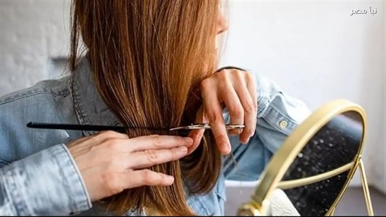 تعلم كيفية قص الشعر المدرج القصير في المنزل بأسلوب المحترفين لتوفير المال