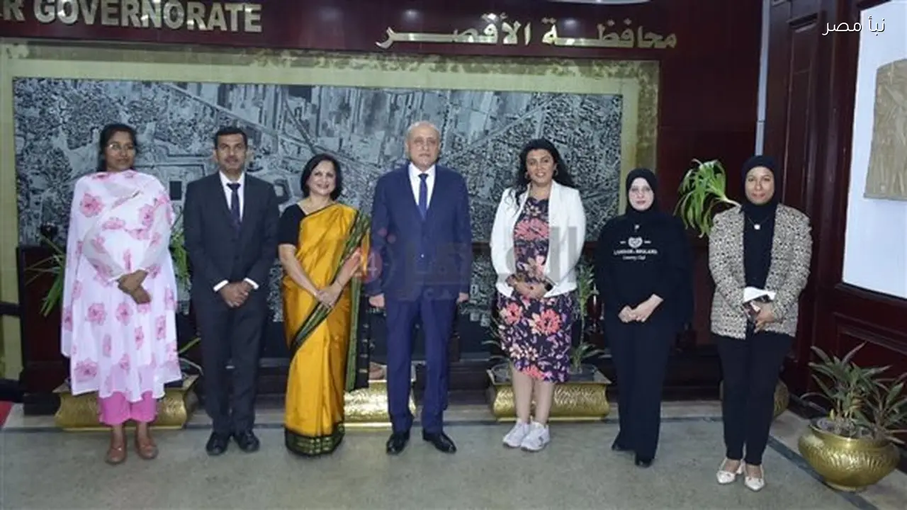 محافظ الأقصر يلتقي نائب وزير خارجية الهند لبحث سبل تعزيز التعاون السياحي والثقافي