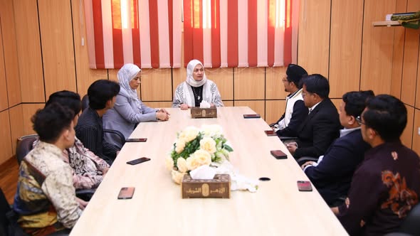 مستشارة شيخ الأزهر تستقبل وفد رابطة المؤسسات بإندونيسيا لدعم الجهود الرامية إلى تطوير تعليم اللغة العربية للناطقين بغيرها