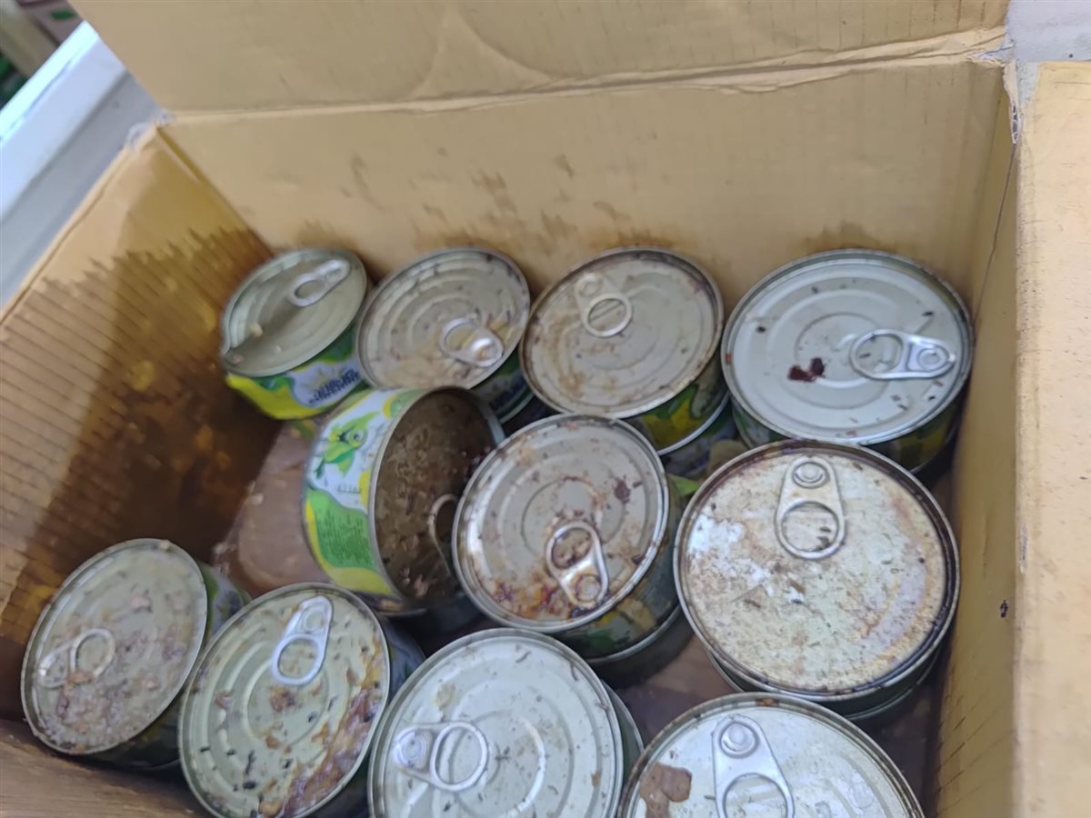 ضبط سلع مجهولة ومنتهية الصلاحية في حملات رقابية بالأقصر