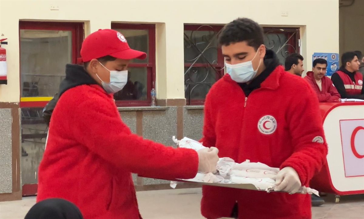 الهلال الأحمر المصري على معبر رفح