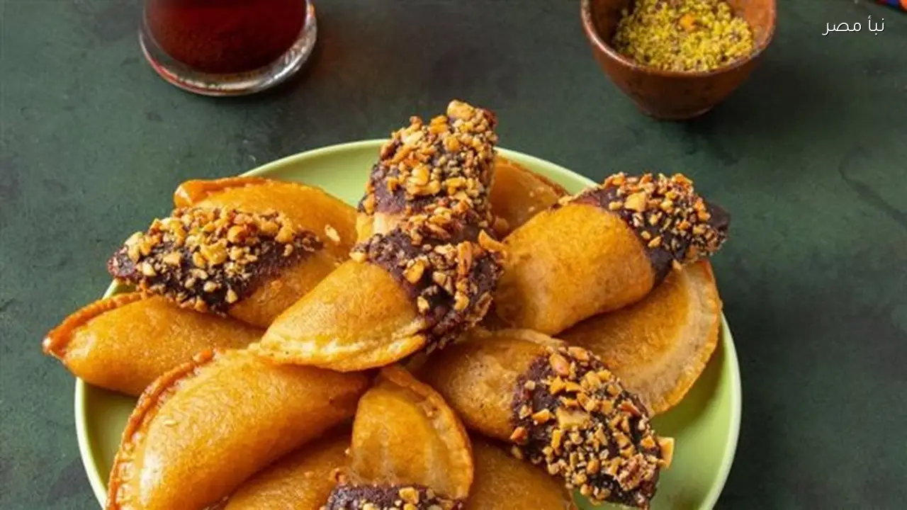 طريقة تحضير القطايف بحشوة الشوكولاتة في المنزل بسهولة