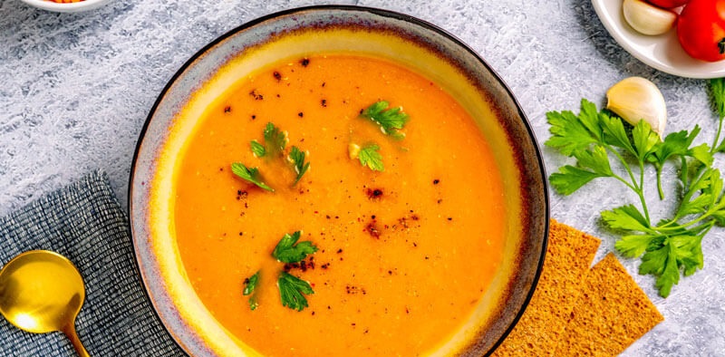 طريقة عمل شوربة العدس بالشعرية