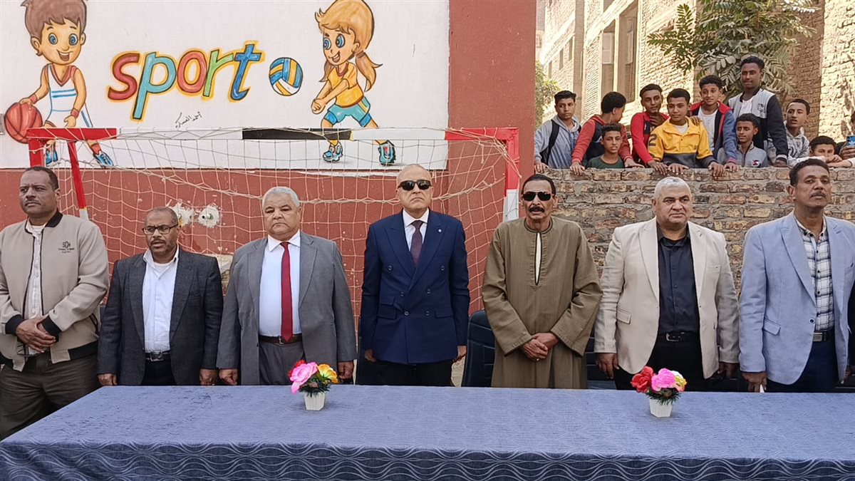 محافظ الأقصر يفتتح مجمع ملاعب العضايمة 