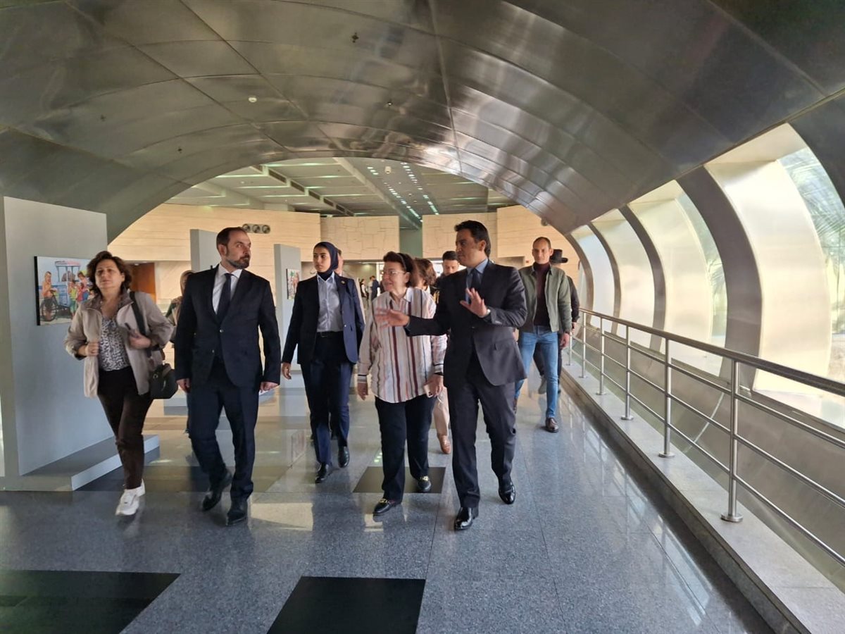 جانب من الزيارة