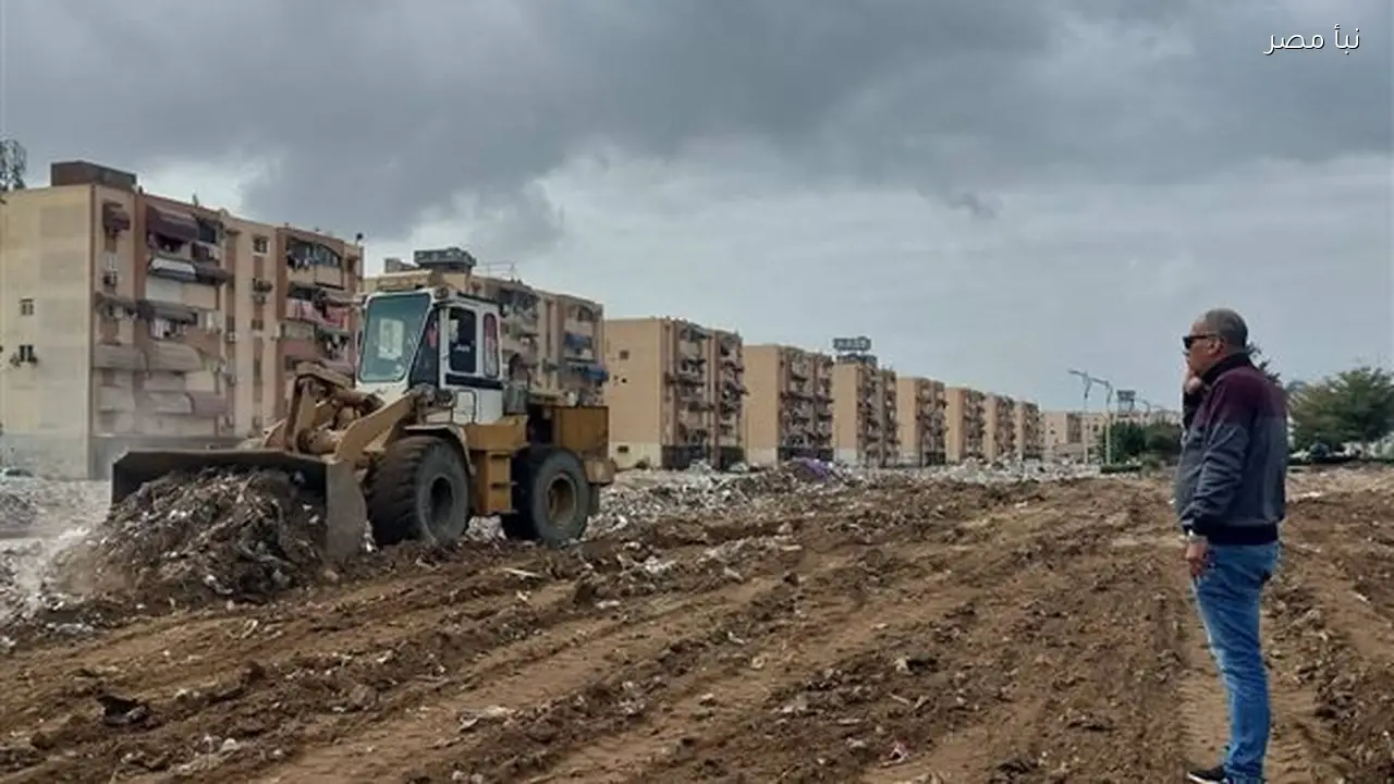 أحياء بورسعيد تتصدى للاشغالات والتعديات في حملة شاملة للتنظيف والتطوير