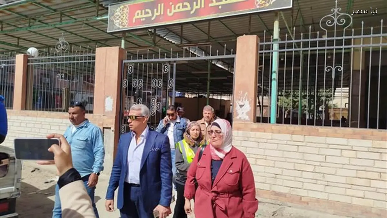 رئيس حي الزهور ببورسعيد يزور مطبخ موائد الرحمن بالتعاون مع سلامة الغذاء