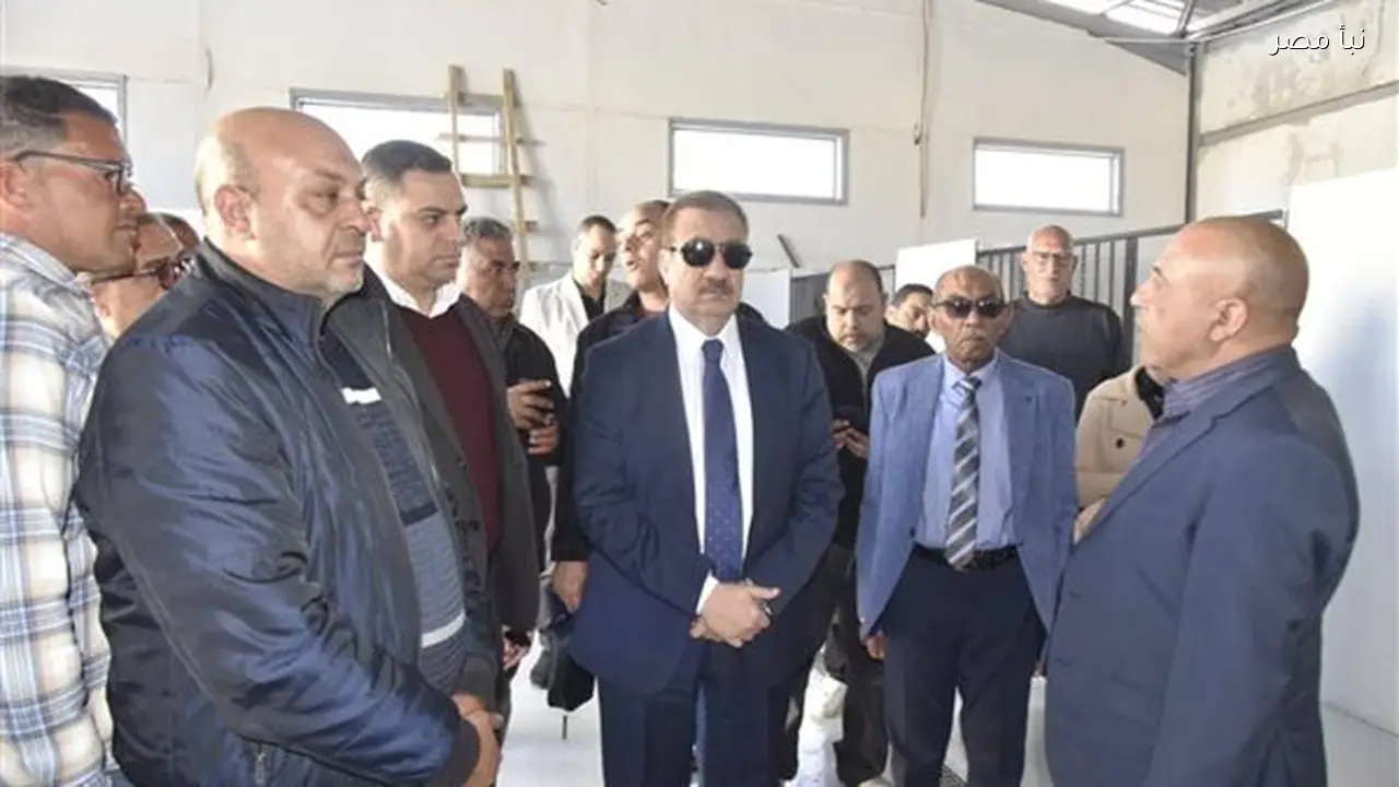 محافظ بورسعيد يتفقد إنشاء شلاتر لإيواء الكلاب الضالة وتحسين الخدمات البيئية