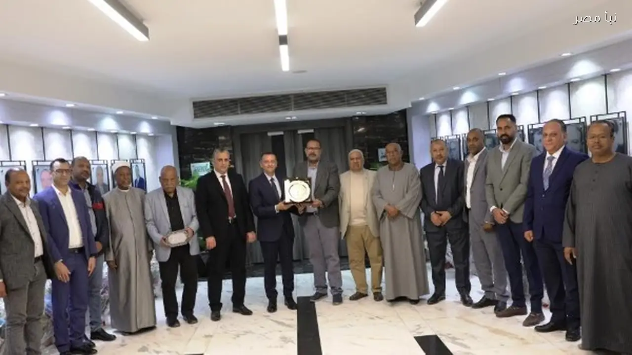 أخبار أسوان تنظيم لقاءات جماهيرية أسبوعية وإزالة الإشغالات ومتابعة ملفات التقنين والتصالح