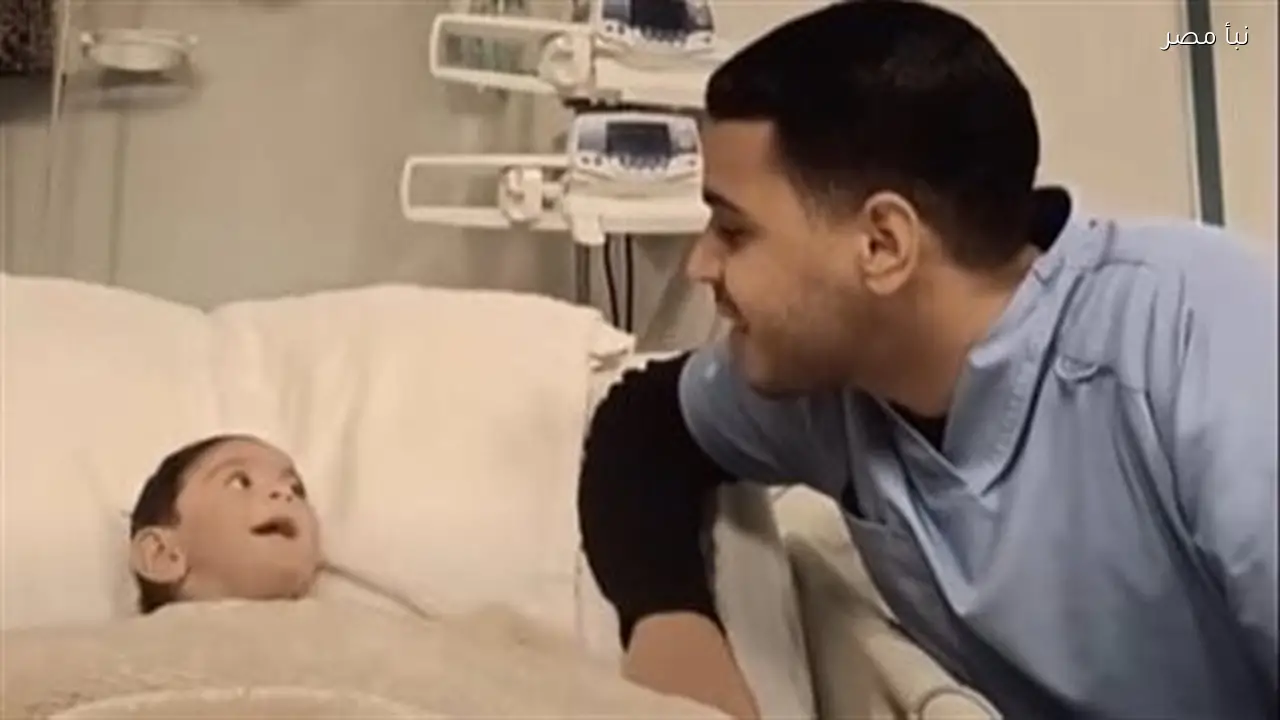 أول تعليق من الممرض الذي غنى للرضيع داخل العناية المركزة في دوري أطمنه