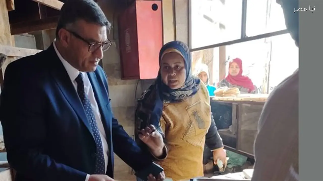 إحالة عاملين بمخبز آلي في قنا للتحقيق بسبب عدم مطابقة الخبز للمواصفات