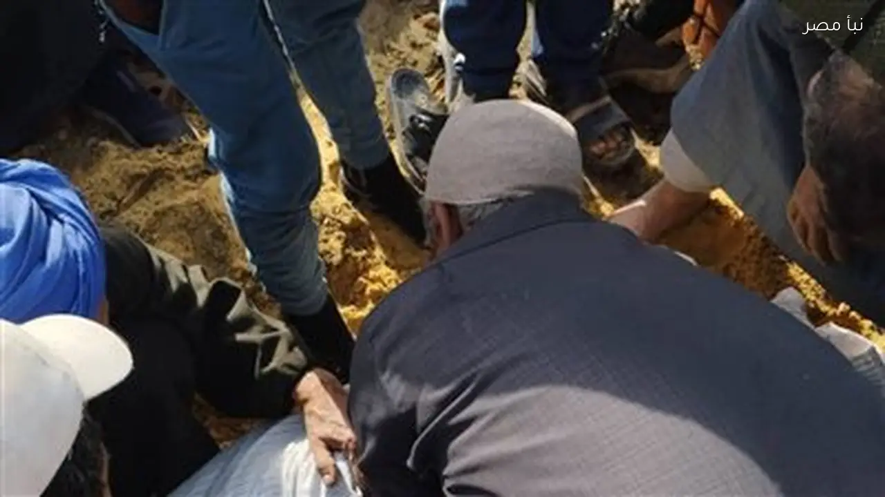 إزالة مقبرة بعد ساعات من دفن جثمان فيها في الغربية