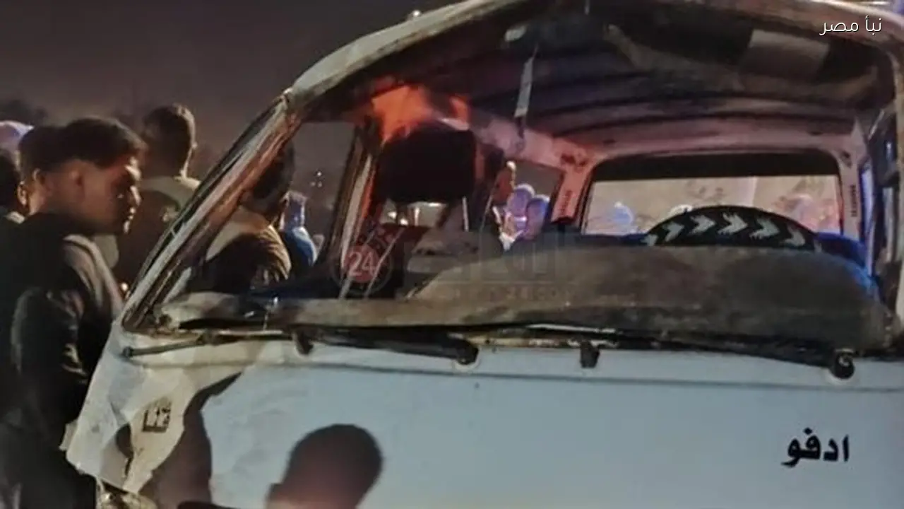 إصابة عشرة أشخاص بينهم حالات حرجة في انقلاب سيارة ميكروباص بالأقصر