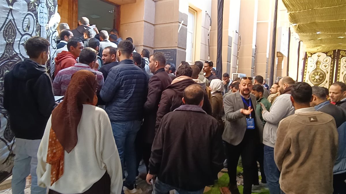 زحام وحسم مرتقب.. إقبال كبير بانتخابات نقابة المهندسين في الفيوم
