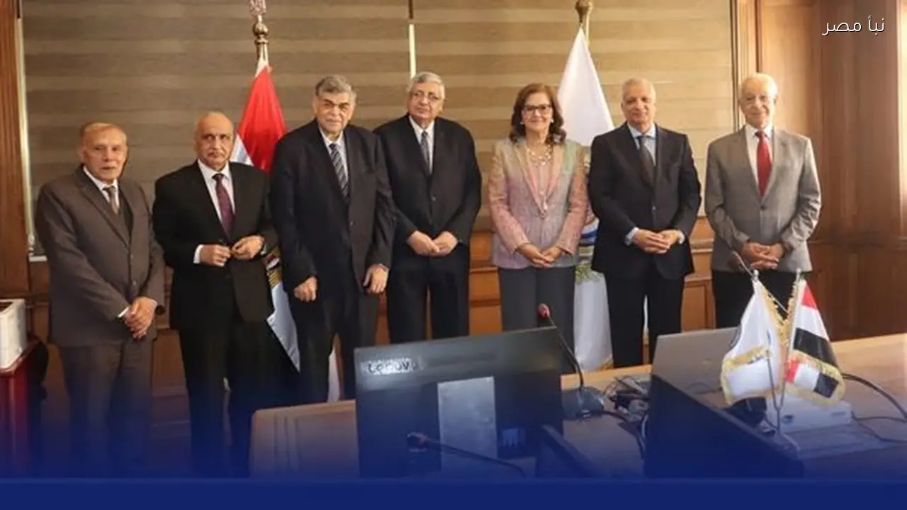 اختيار رئيسي جامعتي الفيوم وقناة السويس من قبل خمسة وزراء سابقين بمقر أمانة المجلس الأعلى للجامعات