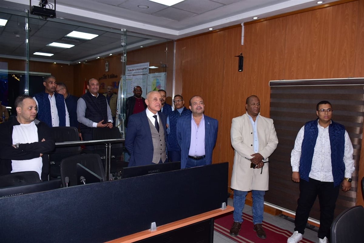 غرفة الطوارئ بالأقصر