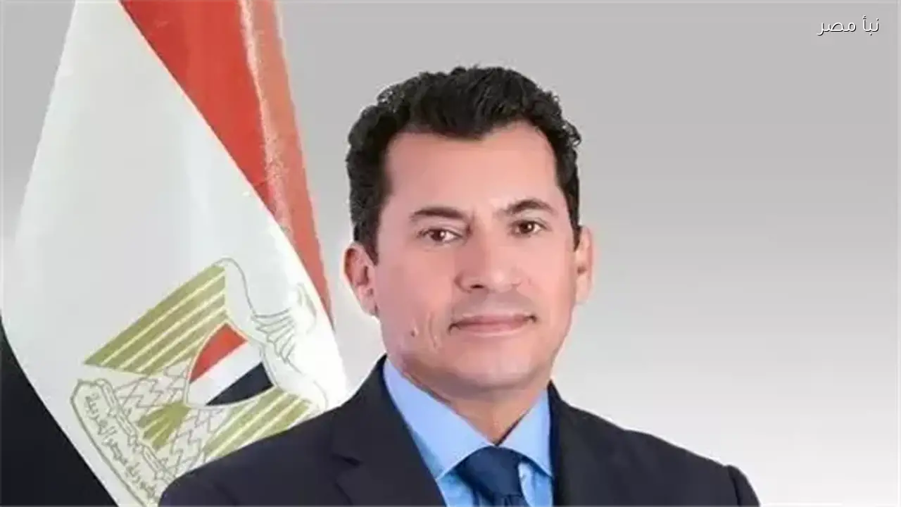 الدكتور أشرف صبحي يتمنى التوفيق للكابتن جوهر نبيل بعد التعديل الوزاري لخدمة مصر الحبيبة