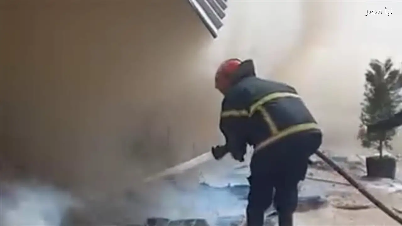 السيطرة على حريق نشب في ثلاثة محال تجارية بالعريش شمال سيناء