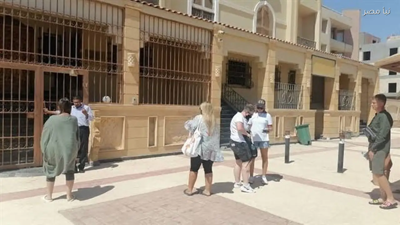 القنصلية الروسية بالغردقة تدعو مواطنيها لاحترام شهر رمضان وتجنب الشرب والتدخين في الأماكن العامة والابتعاد عن الملابس المستفزة