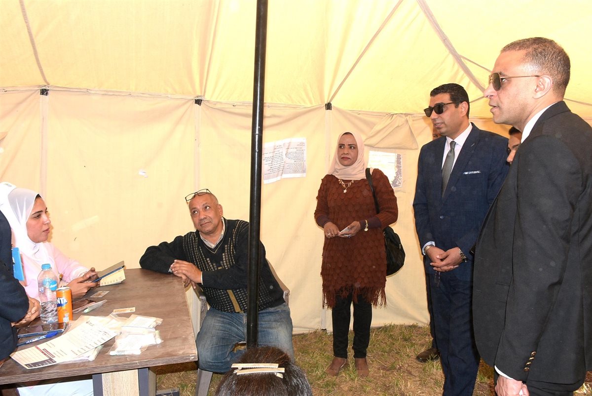 نائب محافظ الأقصر يشهد انطلاق قافلة من بدرى أمان